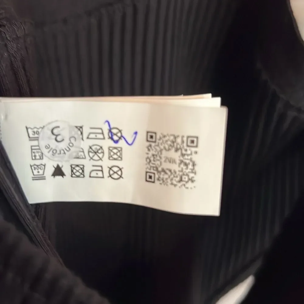 ZARA CUTOUT RIBBED BLACK SLEEVELESS BODYSUIT NEW LARGE - Picture 12 of 14